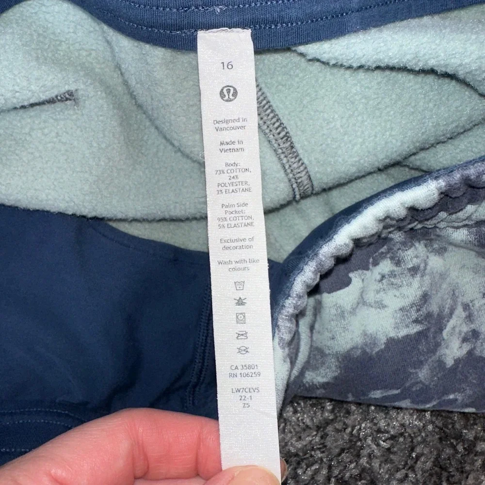 Lululemon Loungeful High-Rise Short 7